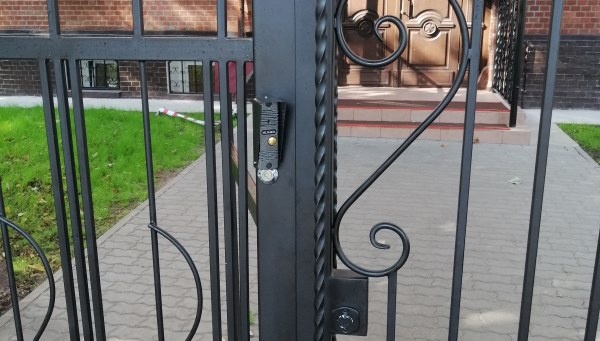 Монтаж системы контроля доступа на территорию детского учреждения